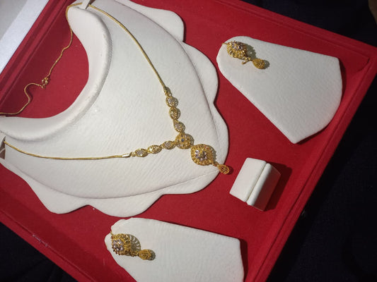 ✨ Royal Bloom Set – Grace in Every Detail ✨