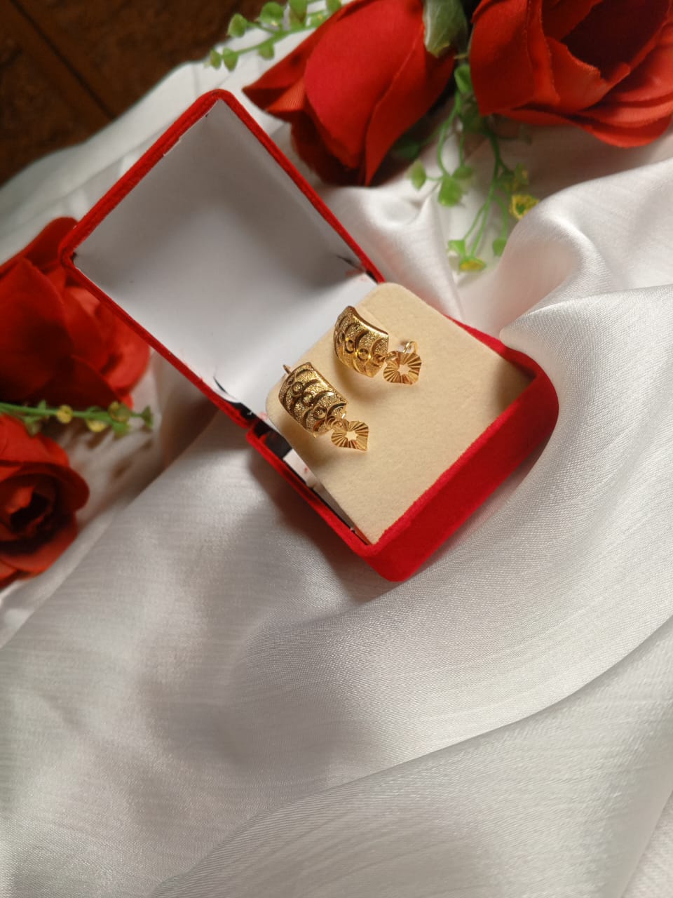 1 Pair Gold Plated Bali Earrings